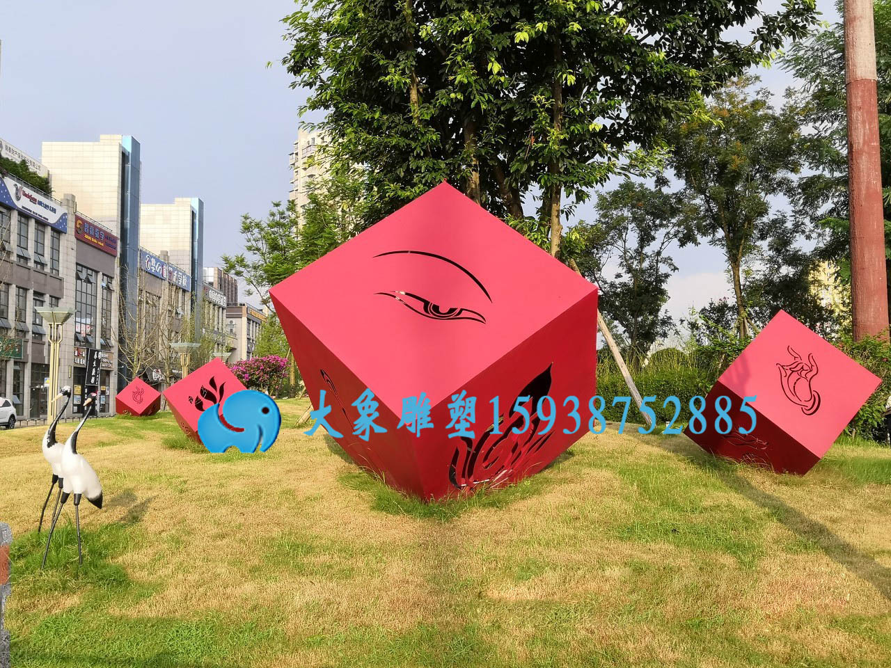 河南不銹鋼雕塑為什么會被越來越多的人選擇？(圖2)